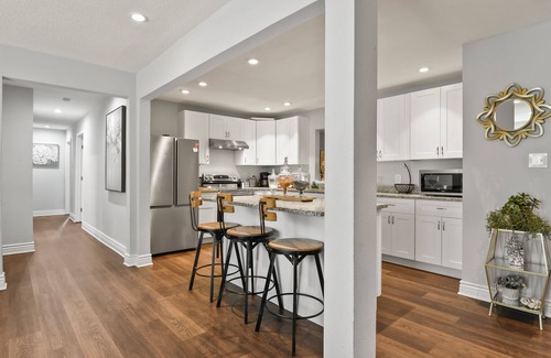 Long Beach House | Carroll’s Difference- Rare find