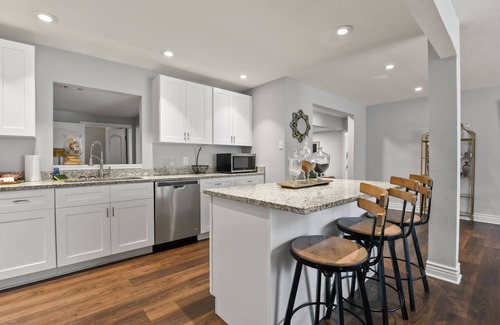 Long Beach House | Carroll’s Difference- Rare find