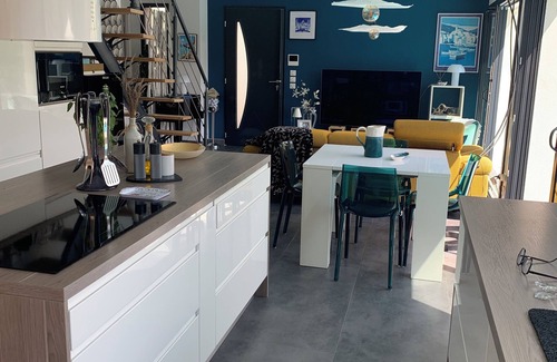 Carry-le-Rouet Villa | Carry LE Rouet Contemporary Villa 200 m From the Creeks!