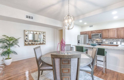 Downtown Tulsa Apartment | Carson Flats Apt #2 | 1BR Near BOK OSU Med Dtwn