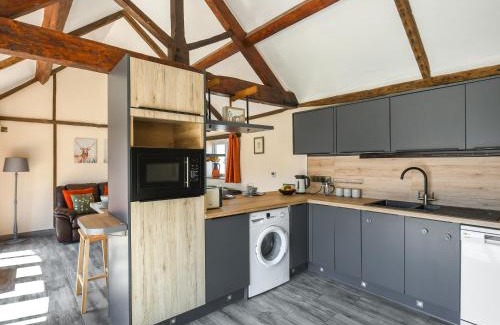 Upton Cressett House | Cart House Barn - Uk49802