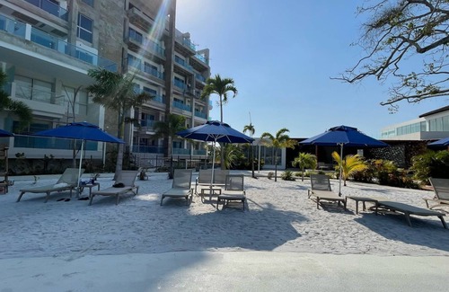 Zona Norte Apartment | Cartagena Deluxe Baia Kristal Apartment