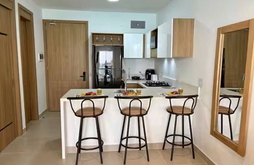 Zona Norte Apartment | Cartagena - Baia Kristal | Perfect Lagoon View Getaway