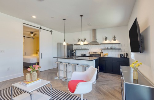 Historic Edgefield Apartment | Carter #503 by AvantStay | Mins to Downtown