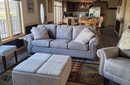 Cody House | Carter Vista Mountain Home near Yellowstone