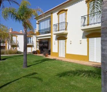 Estombar Apartment | Carvoeiro, 2BR Pestana Gramacho Golf Apartment