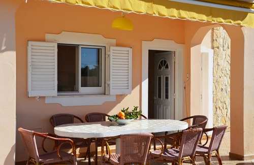 Lagoa e Carvoeiro Villa | Carvoeiro Beach- 4 bedroom villa with private swimming pool and wi-fi included