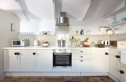 Marazion Cottage | Carvossa - a boutique cottage within easy each of the beach