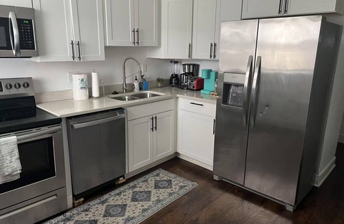 Richmond House | Carytown Home/Free Parking/Fenced Yard/Family-Friendly/4TVs