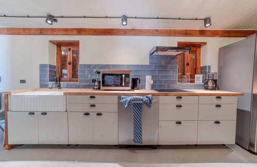 Westside Santa Cruz House | Cas MaDidi - 360 island views and Pool by LUCHA