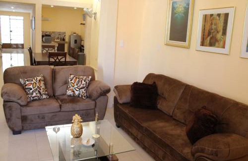 Centro House | Casa 3 Torres, Calle 76.
