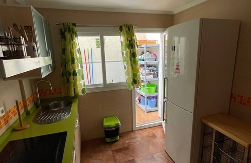 El Portil House | Casa Adosada Cerca de la Playa en Urbanización Agradable con Piscina, Pista de