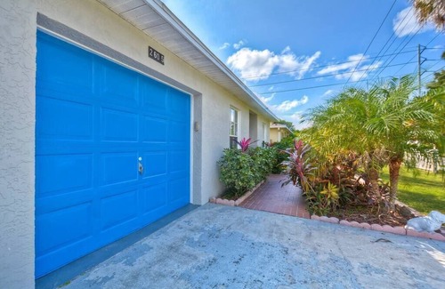 East Ybor House | Casa Ahora! 3-Beds Walk to 7th Strip & TECO Trolly