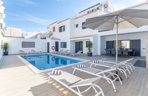 Patio Apartment | Casa Alamante - Six Bedroom Apartment, Sleeps 14