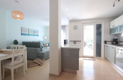 Conil de la Frontera City Center House | Casa Alba-Comfortable townhouse with fantastic views from the roof terrace and communal pool