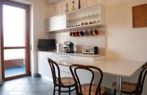 Milano Due Apartment | Casa Alberata: spacious three-room apartment in the green of Milan2