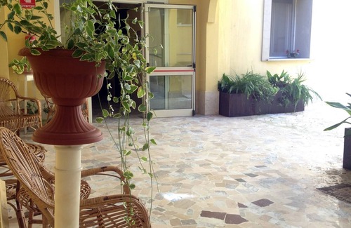 Castel Morrone Hotel | Casa Albergo per Anziani San Vincenzo de Paoli