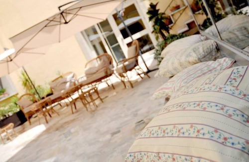 Castel Morrone Hotel | Casa Albergo per Anziani San Vincenzo de Paoli