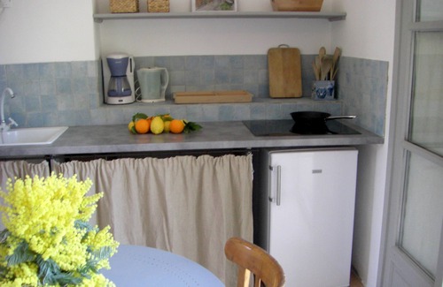 Calenzana House | CASA AMANDULU * the sweetness and calm of the countryside facing the bay of Calvi