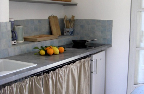 Calenzana House | CASA AMANDULU * the sweetness and calm of the countryside facing the bay of Calvi