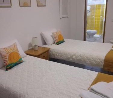 Alfarrobeira Apartment | Casa Amarela