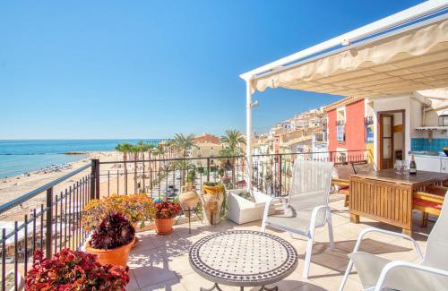 Old Town House | Casa amarilla del mar p3y4