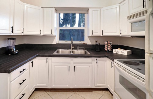 Pompano Beach House | Casa Amor 2BR Oasis! Just 6 Minutes from the Beach
