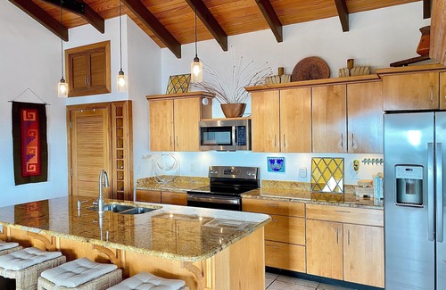 Estate Carolina Villa | Casa Amor Villa - Stunning Views, Pool and Perfect For Couples