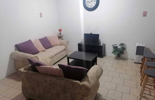 Juarez Municipality House | Casa amplia y cómoda para 7 personas, cuna para bebé y cama para mascotas.