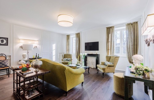 Lucca Historical Center Apartment | Casa Antonia Luxury 2 Bedrooms Apartment