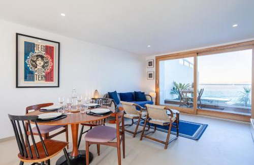 8th Arrondissement Apartment | Casa Ao - Duplex avec terrasse vue mer