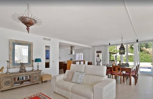 Jete Villa | Casa Aphrodite with Pool and Wi-Fi