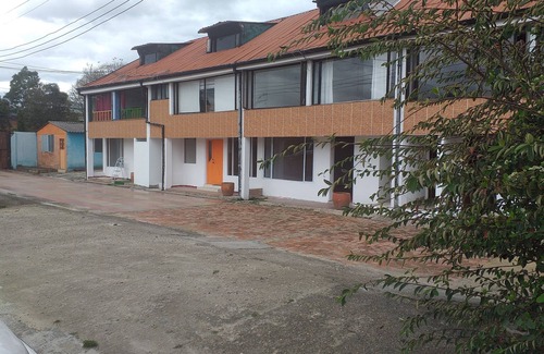 Suba House | Casa Aram deportiva