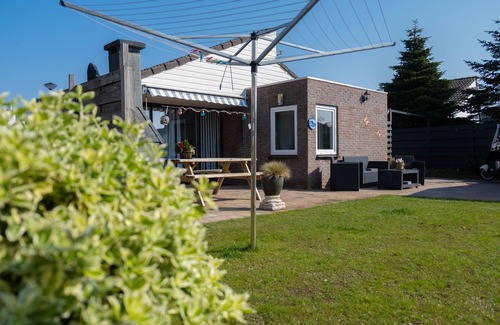 Egmond aan den Hoef House | Casa Arbol