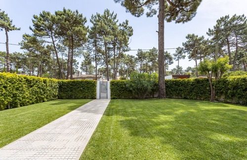 Charneca de Caparica e Sobreda House | CASA AROEIRA - Beach bungalow near Lisbon