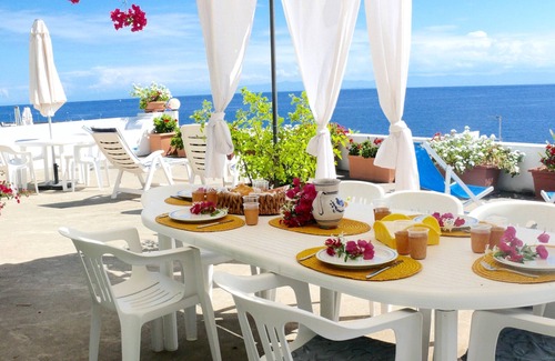 Lipari Apartment | Casa Athena, panoramic house, on the sea and a few steps from the center