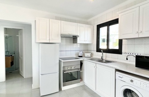Los Pocillos Apartment | Casa Atika - First floor Pool & Sea View apartment