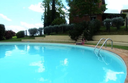 Ponte di Gabbiano Villa | Casa Aurora has been divided into two apartments, each with private entrance. Both apartments are ch