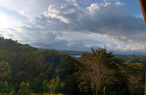 Guatape House | Casa Avril by Johnson