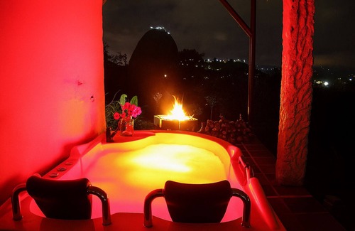 Guatape House | Casa Avril by Johnson