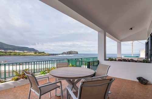 Ponta Delgada House | Casa Azalea - Azorean Butler