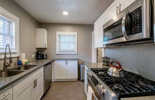 Downtown Albuquerque House | Casa Azul - 3 bedroom