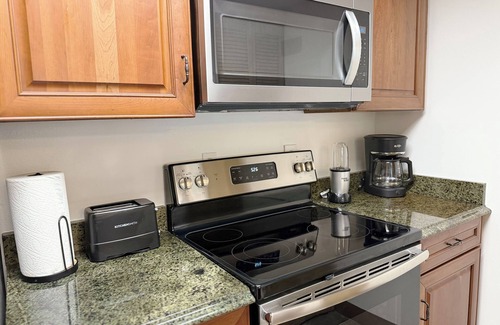Royal Palm Bay Condo | Casa Azul-Serene 3-bed condo minutes from Disney with Pool, Gym, Family Comfort