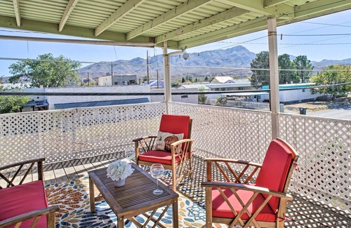 Truth or Consequences Apartment | 'Casa Azul' - Walk to Hot Springs & Downtown!