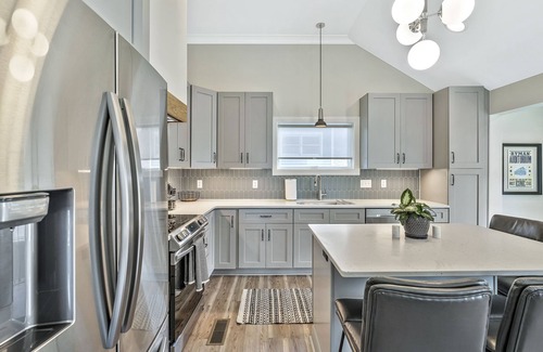McFerrin Park Apartment | Casa Azul with Downtown Views