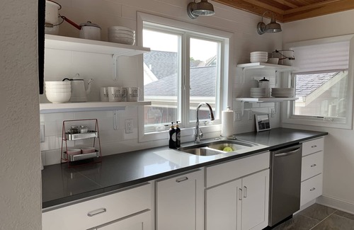 South Haven Apartment | CASA B Soha Mi ADORABLE APARTMENT Steps from beautiful NORTH BEACH sleeps 4