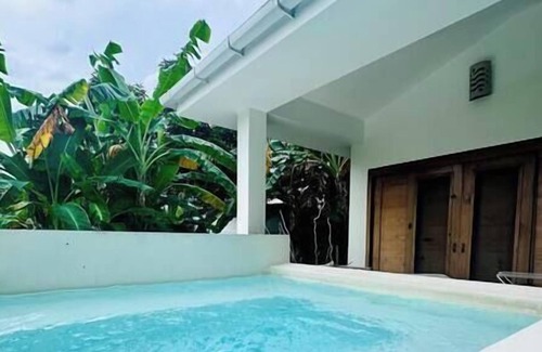 El Callejon House | Casa Bali with hot tub