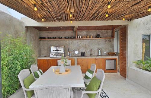 Manga House | Casa Bambu 4Floors Jacusi & View - nearby Old City