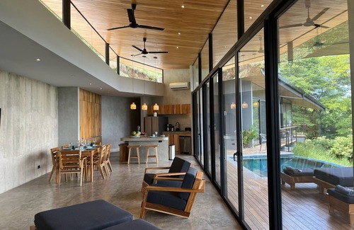 Tamarindo Villa | Casa Banka: Scenic 3Bedroom Villa with Pool & 24/7 Security in Playa Tamarindonn