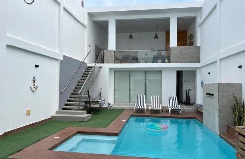 Puerto Chicama House | Casa Beach - Puerto Malabrigo Piscina Surf Chicama playa ola izquierda más larga del mundo